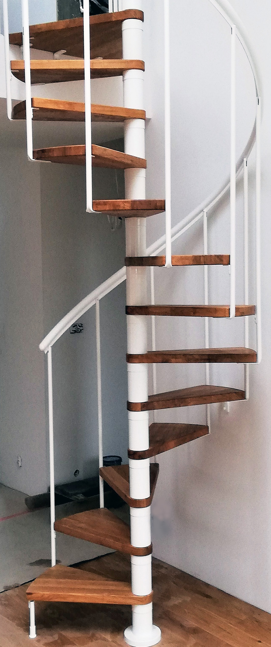 M100 Spiral Staircase White/Oak 100cm