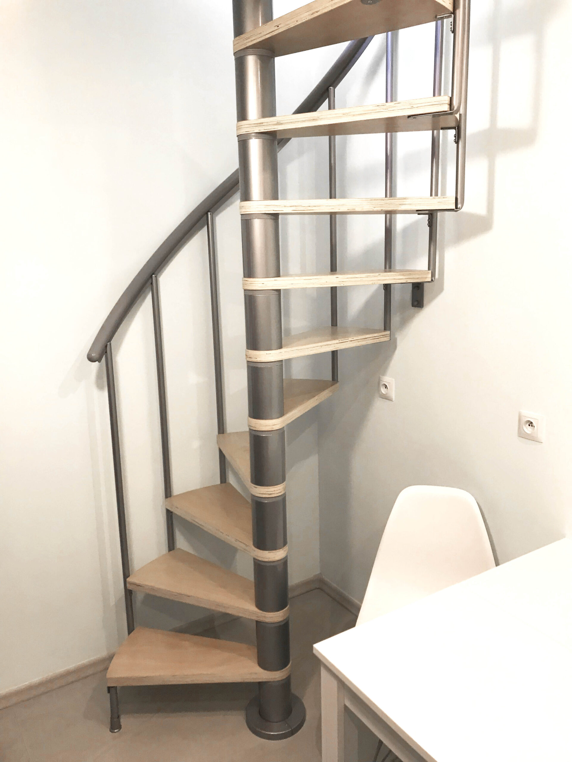 CALGARY Spiral Staircase Silver/Beech 120cm